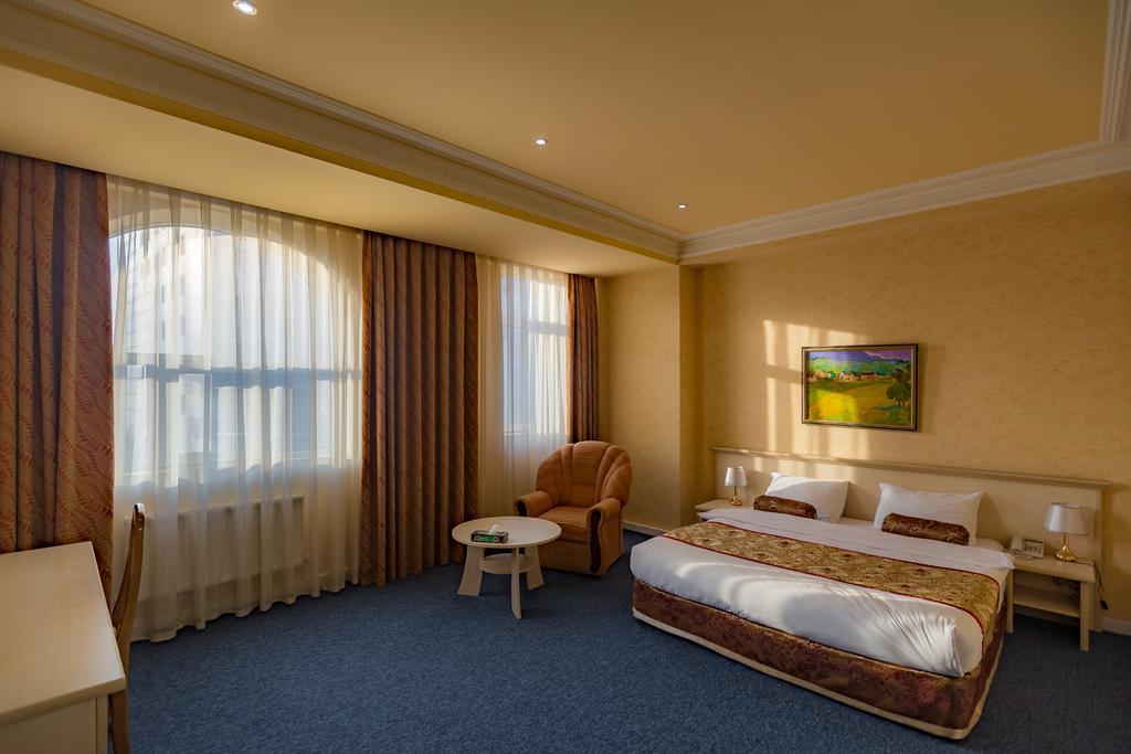 Caspian Palace Hotel باكو المظهر الخارجي الصورة
