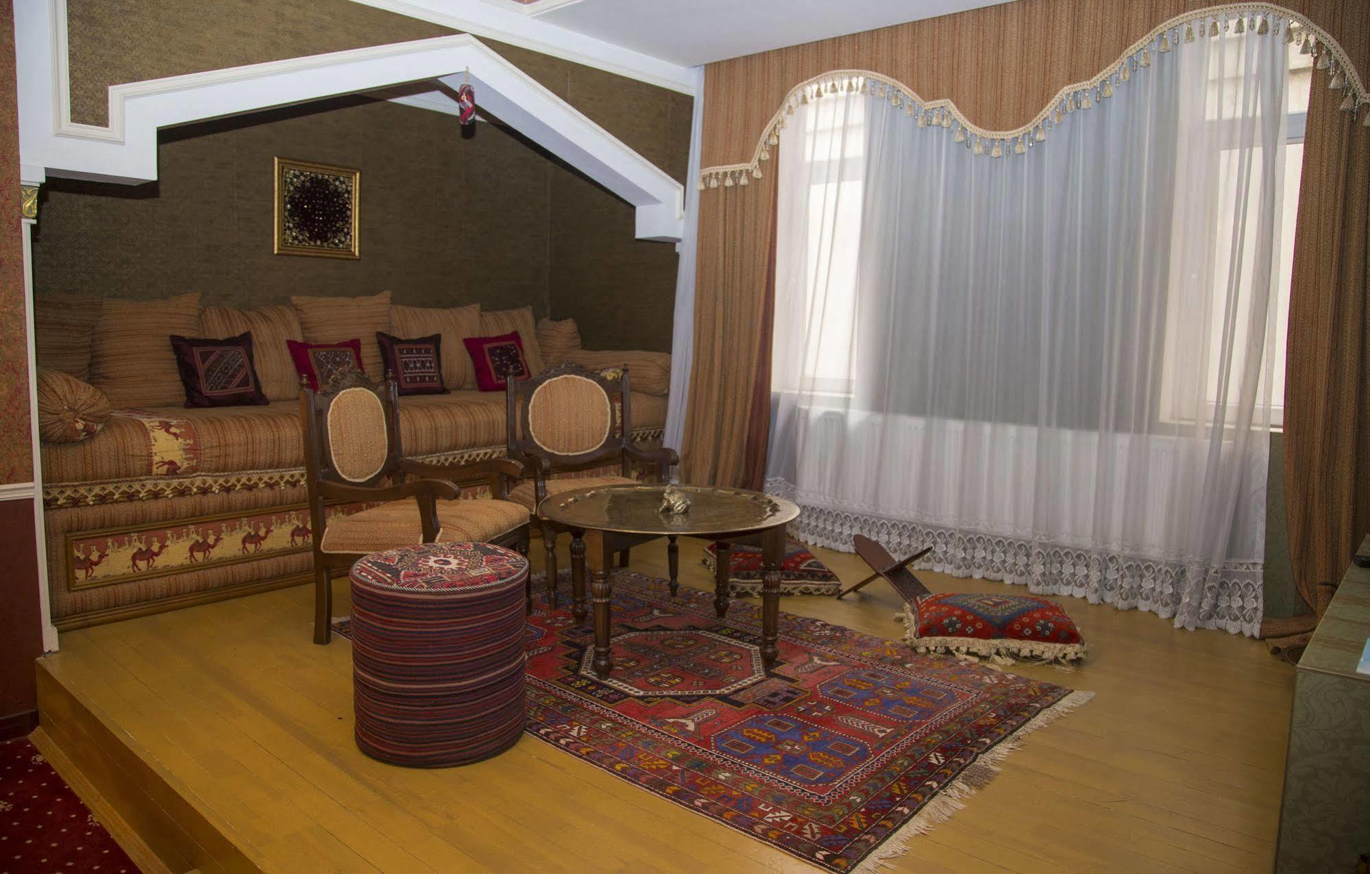 Caspian Palace Hotel باكو المظهر الخارجي الصورة