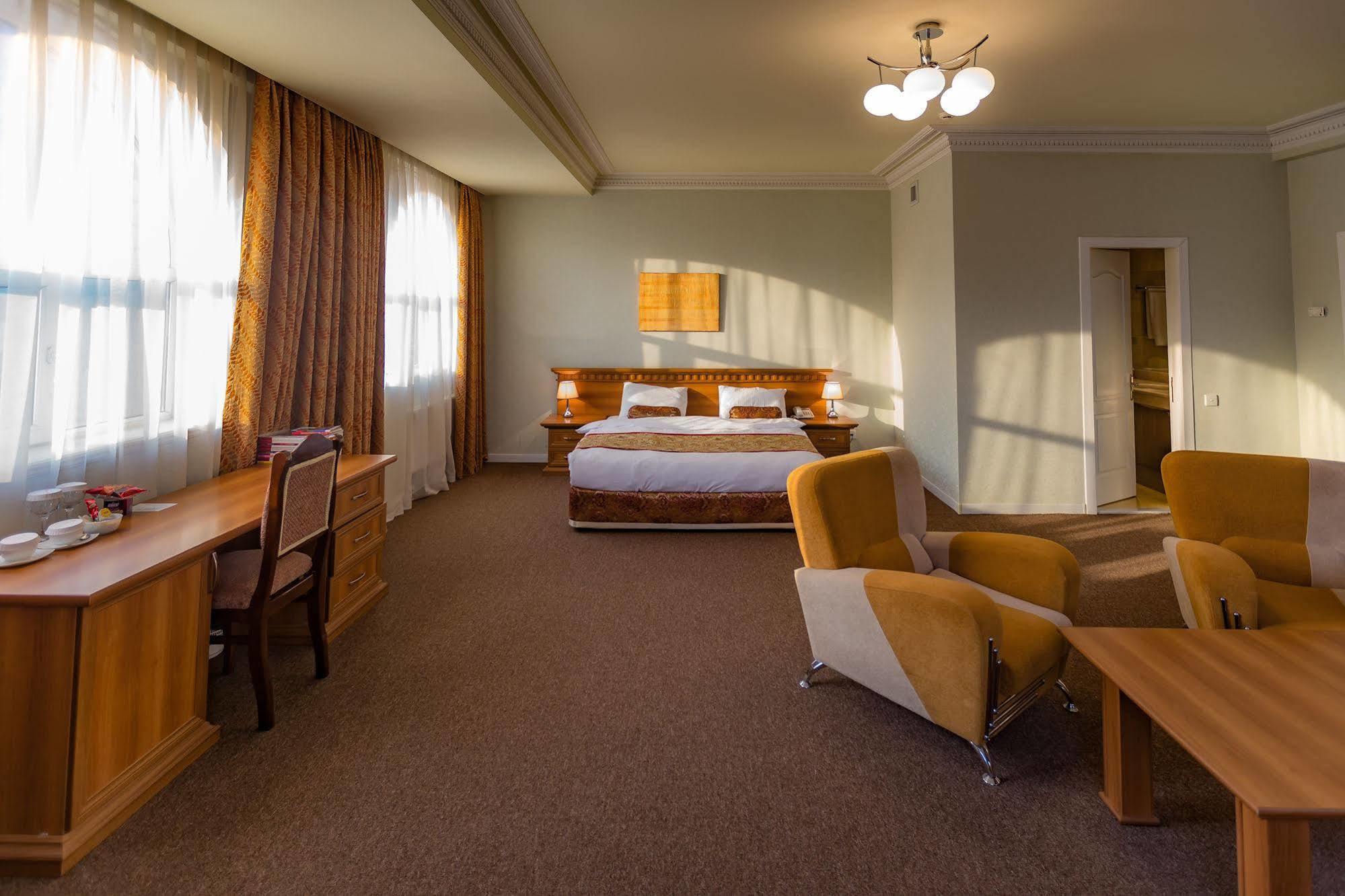 Caspian Palace Hotel باكو المظهر الخارجي الصورة
